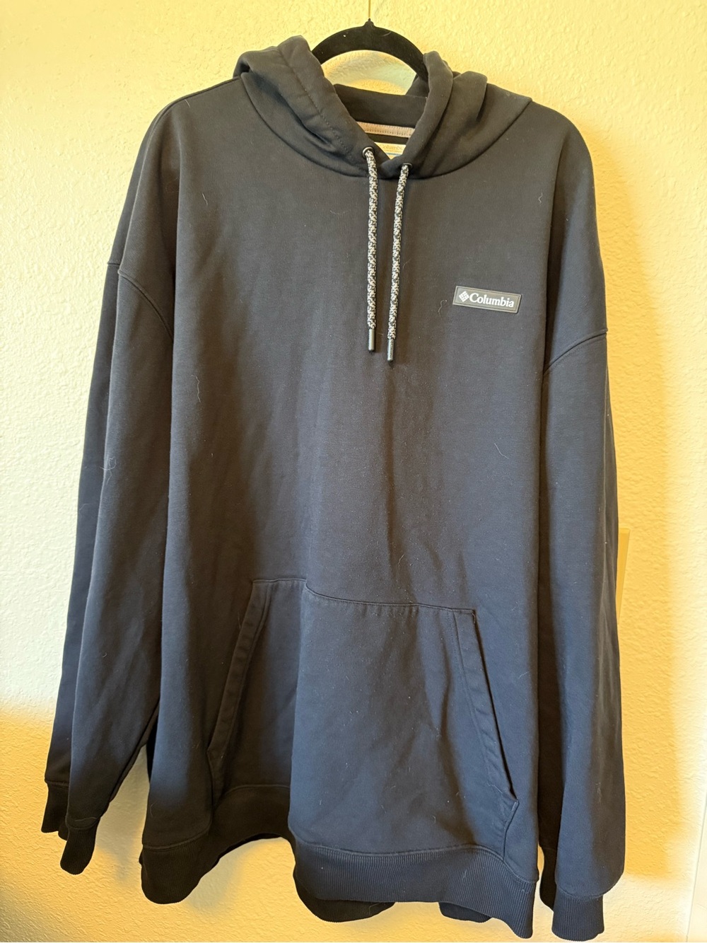 Columbia Black Pullover Hoodie with Drawstring